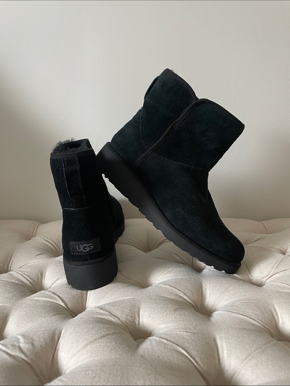 UGG Short Suede Winter Boots in Black